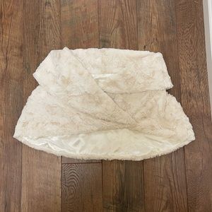 Eliza J, Size Small, Ivory Faux-Fur Shrug